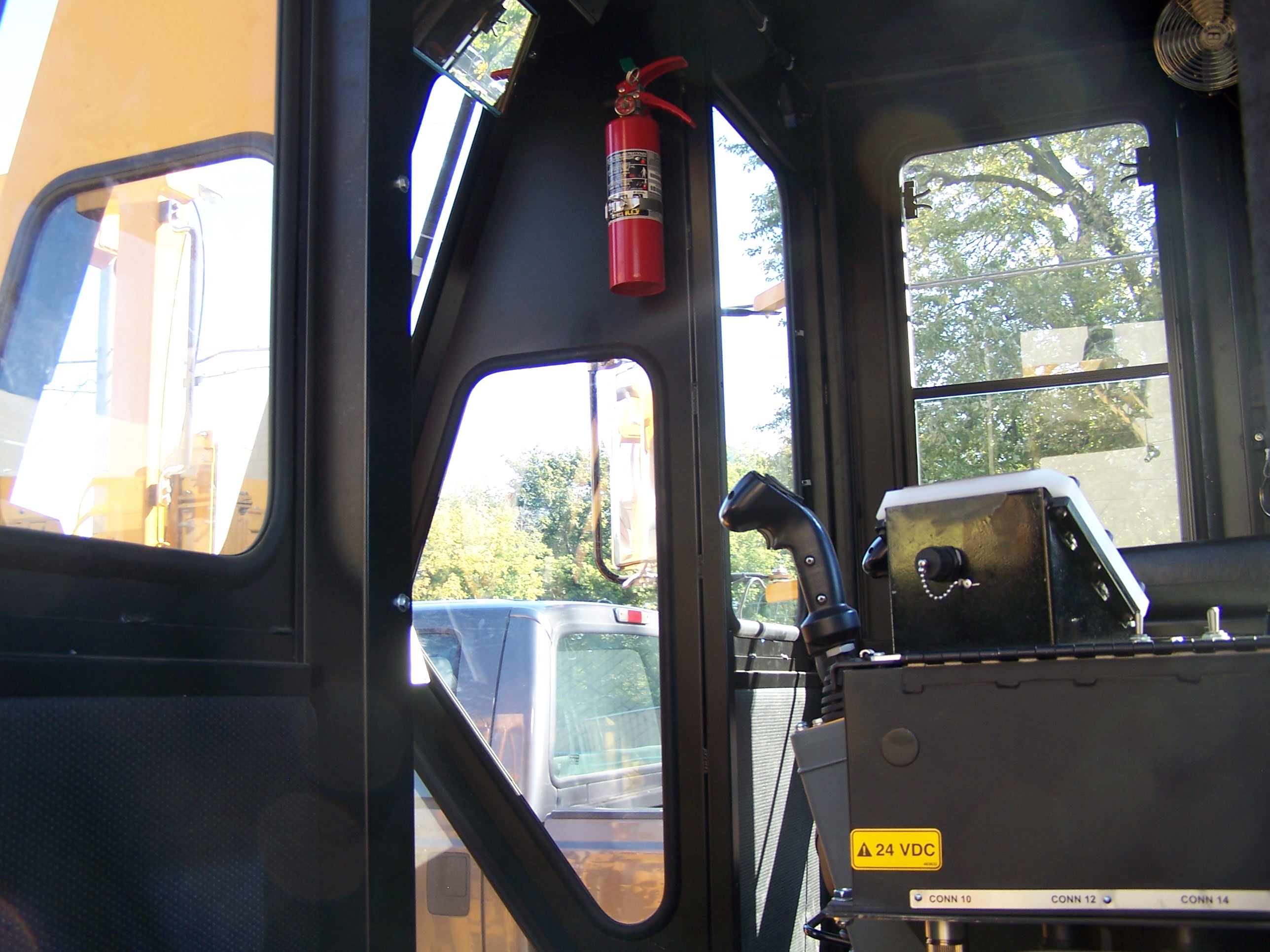 Racine Railroad Products Enclosed Cab On-Track Machine