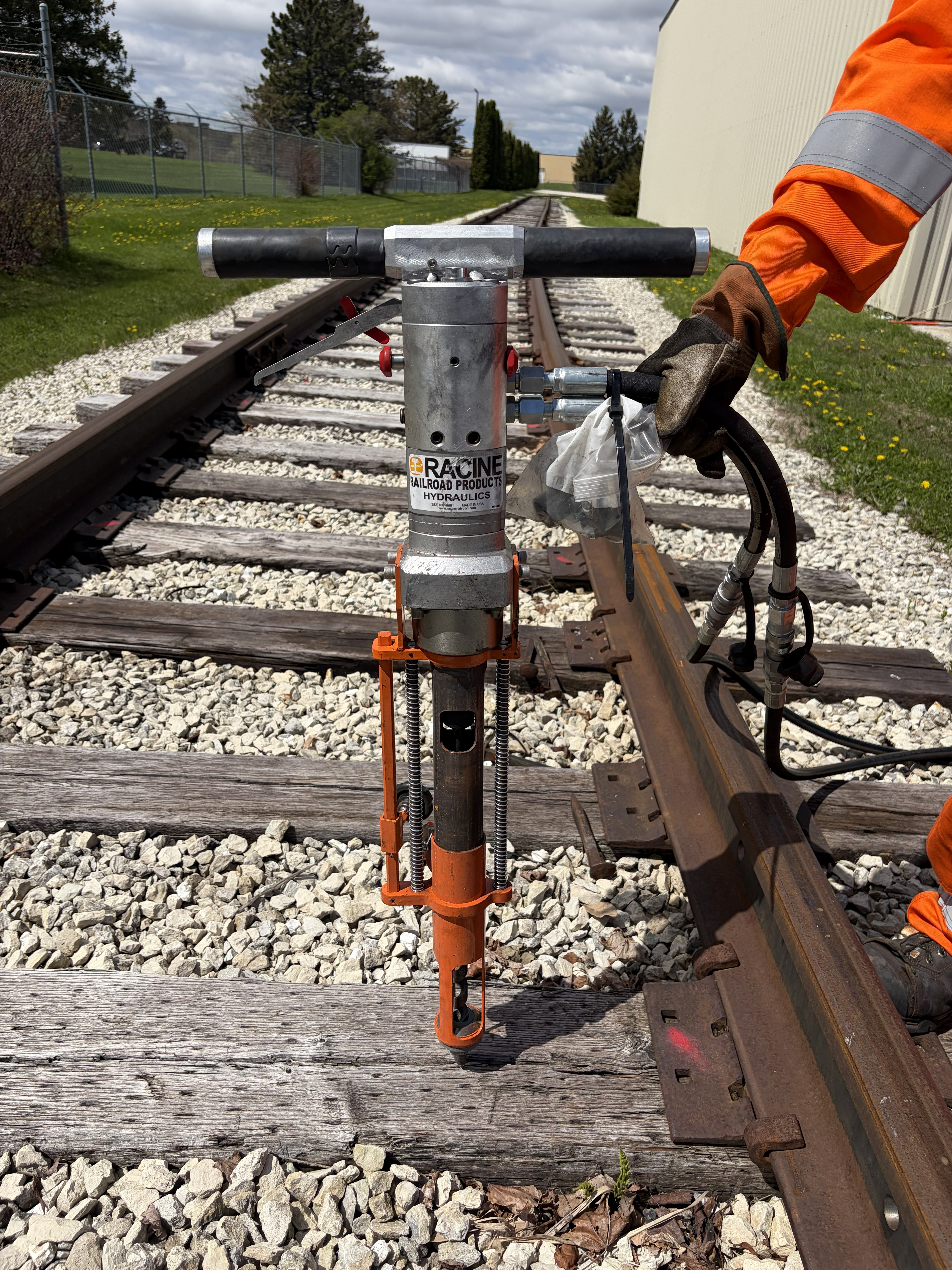 Hydraulic Rail Drill